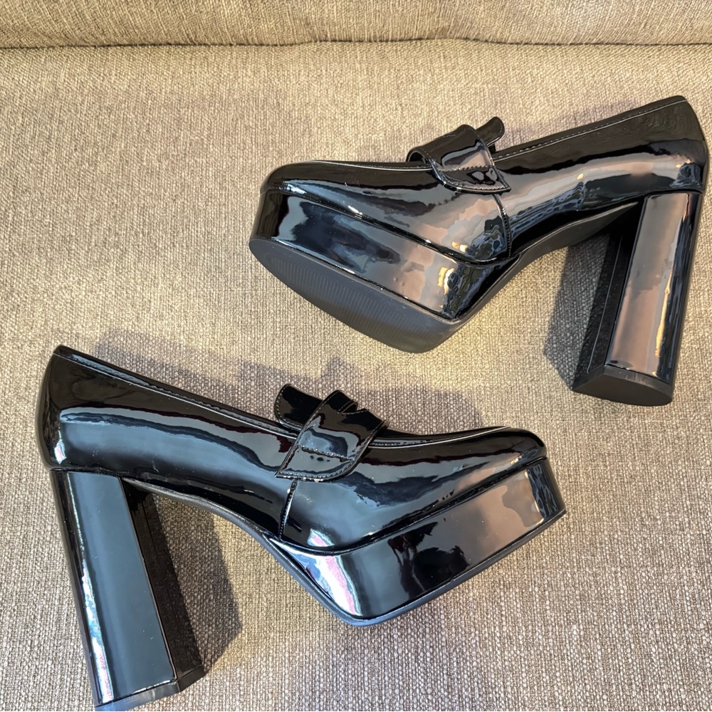 Glossy Black Platform Heels
